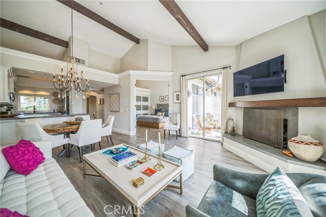 Detail Gallery Image 3 of 37 For 4847 Flying Cloud, Carlsbad,  CA 92008 - 2 Beds | 2 Baths