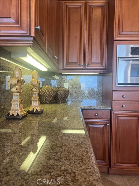 4069 Nancy Circle, Corona CA: https://media.crmls.org/medias/c8cb56cd-dce0-4239-8492-9f896edce942.jpg