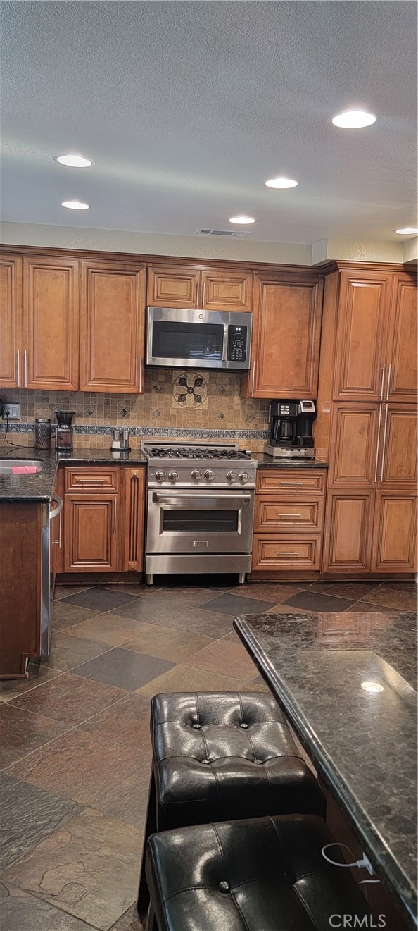 2531 Independence Way, Corona CA: https://media.crmls.org/medias/c8cb62db-9d55-4473-a1f6-0d5451261266.jpg