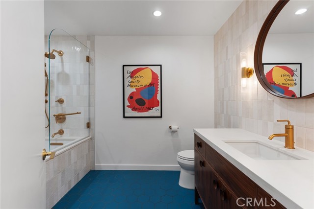 Detail Gallery Image 28 of 42 For 5607 Royer Ave, Woodland Hills,  CA 91367 - 4 Beds | 2 Baths