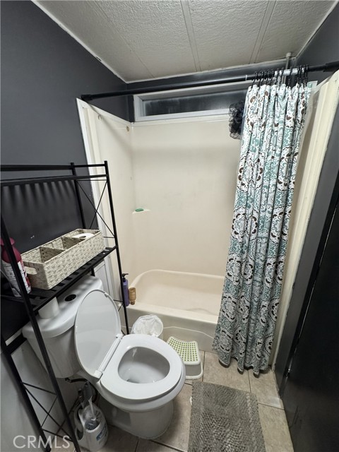 Detail Gallery Image 8 of 9 For 1414 W Central Ave #19,  Brea,  CA 92821 - 4 Beds | 2 Baths