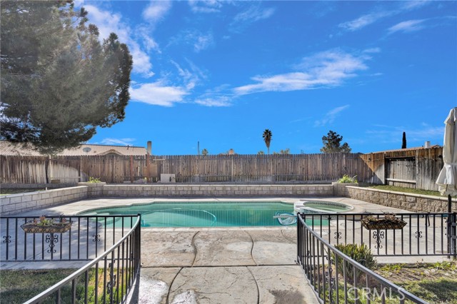 Detail Gallery Image 33 of 39 For 13641 Luna Rd, Victorville,  CA 92392 - 3 Beds | 2 Baths