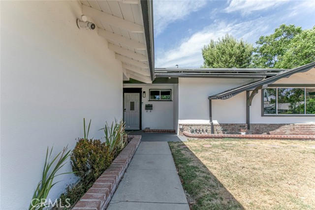 Detail Gallery Image 5 of 47 For 16931 Itasca St, Northridge,  CA 91343 - 4 Beds | 2 Baths