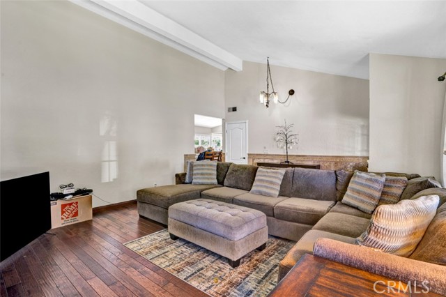 Detail Gallery Image 6 of 20 For 15442 Eiffel Cir, Irvine,  CA 92604 - 4 Beds | 2 Baths
