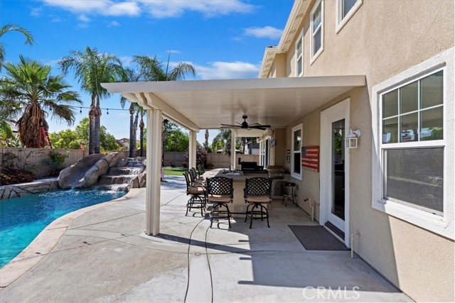 8214 Lavender Lane, Riverside CA: https://media.crmls.org/medias/c8cd8cb0-3473-4ec5-83ec-adf910a53d7c.jpg