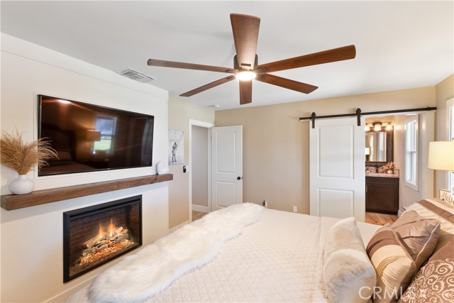 33127 Camelot Drive, Yucaipa CA: https://media.crmls.org/medias/c8cdd2ae-f964-4162-baa2-1ab4e07356b1.jpg