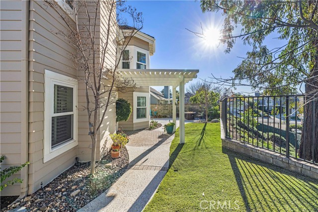 Detail Gallery Image 42 of 49 For 26061 Charonne Ct, Valencia,  CA 91355 - 4 Beds | 3 Baths