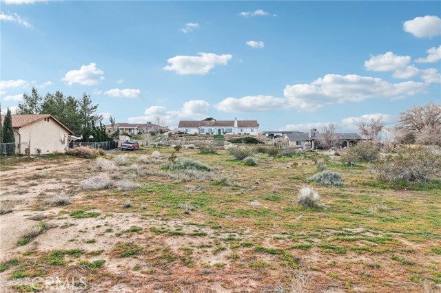 Detail Gallery Image 4 of 13 For 16531 Ponca, Victorville,  CA 92392 - – Beds | – Baths