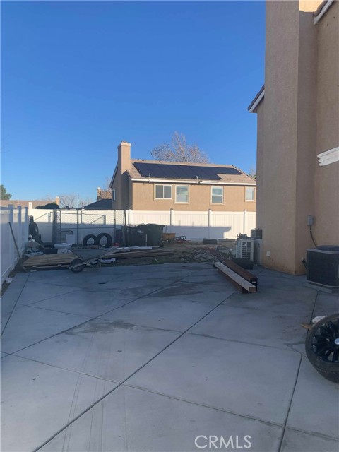 Detail Gallery Image 6 of 6 For 40046 Becky, Palmdale,  CA 93551 - 4 Beds | 3 Baths