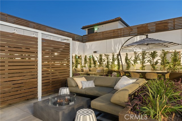 Detail Gallery Image 27 of 34 For 1333 S Orange Grove Ave #304,  Los Angeles,  CA 90019 - 2 Beds | 2 Baths