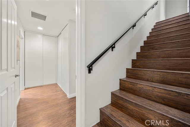 4002 E Greenwood Avenue, Orange CA: https://media.crmls.org/medias/c8d184f4-d42e-4024-aabe-5eac95f4ff75.jpg