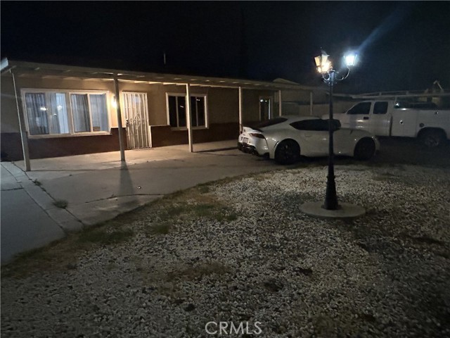 8680 Indiana Avenue, Riverside CA: https://media.crmls.org/medias/c8d19b9b-e9e1-4d91-abcf-a0cdc6c6e05e.jpg