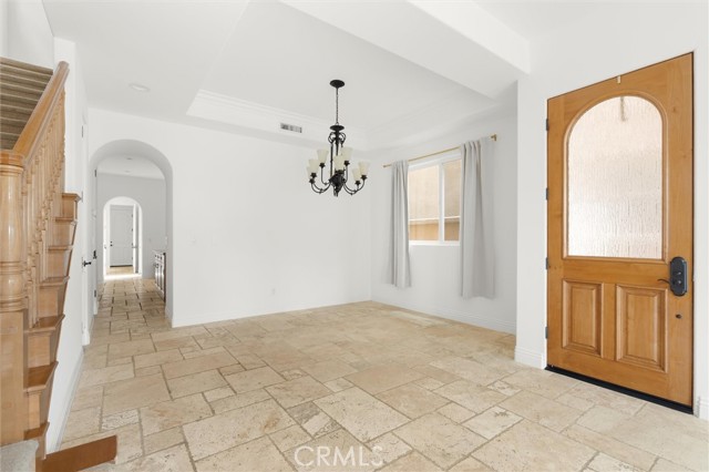 Detail Gallery Image 11 of 54 For 122 9th Street, Huntington Beach,  CA 92648 - 3 Beds | 3/2 Baths