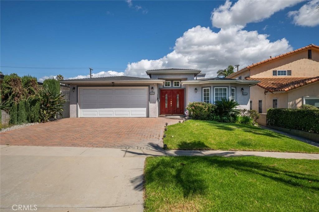 Duplex at 3622 Pacific