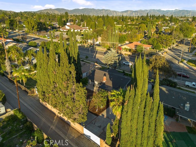 Detail Gallery Image 31 of 33 For 10557 Reseda, Northridge,  CA 91326 - 4 Beds | 3 Baths