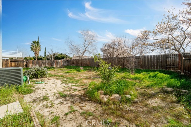 Detail Gallery Image 21 of 30 For 4044 Belleshire, Palmdale,  CA 93552 - 3 Beds | 2 Baths