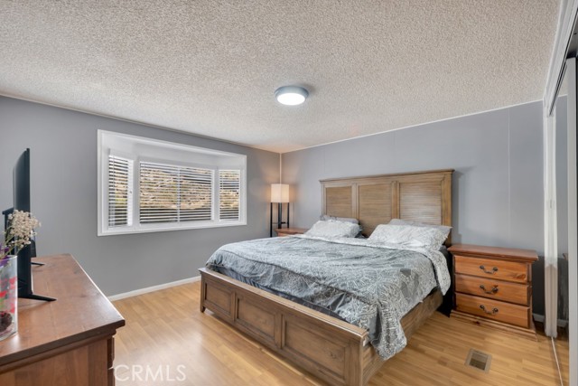 24425 Woolsey Canyon Road, West Hills CA: https://media.crmls.org/medias/c8d3a8b8-b7a8-4f9f-a127-bf0e68727785.jpg