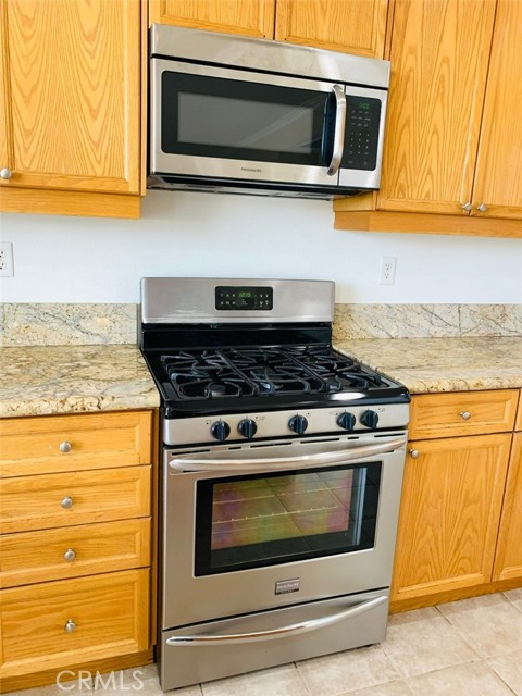 40931 Bouvier Court, Murrieta CA: https://media.crmls.org/medias/c8d3ab5d-b866-4a47-829c-9c63eaba8afe.jpg