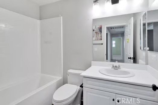 Detail Gallery Image 11 of 17 For 15784 Horizon Way, Adelanto,  CA 92301 - 3 Beds | 2 Baths