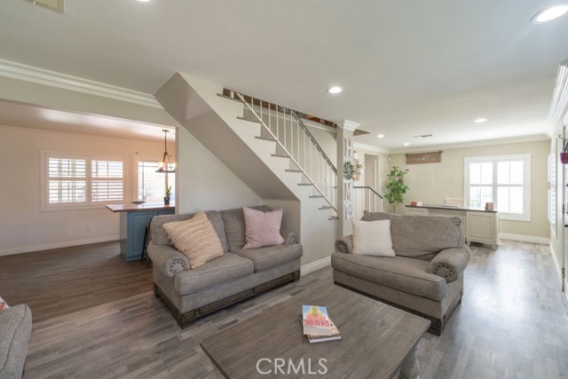 Detail Gallery Image 10 of 48 For 8636 Rancho Cerona Dr, Paramount,  CA 90723 - 4 Beds | 2/1 Baths