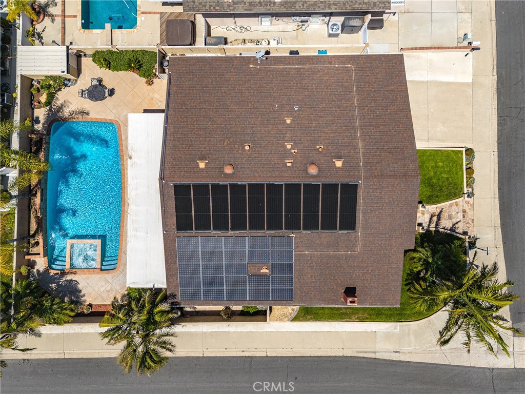 https://media.crmls.org/medias/c8d5a5a3-b565-4475-830d-638a5f9c97ea.jpg?preset=X-Large