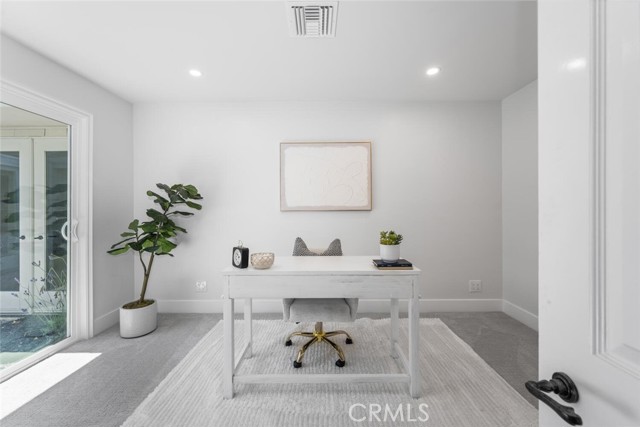 Image 13 of 72 For 2961 Walker Lee Drive