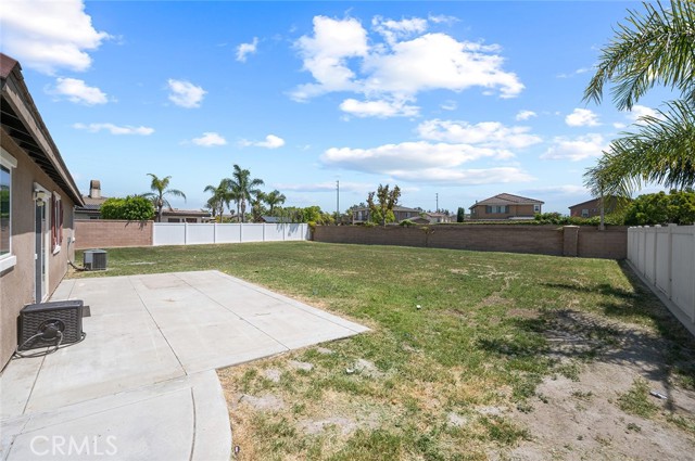 7530 Standing Rock Road, Eastvale CA: https://media.crmls.org/medias/c8d85851-e9c9-400a-bad7-b14e85f70557.jpg