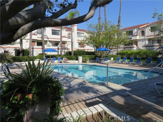Detail Gallery Image 16 of 16 For 2931 Plaza Del Amo #37,  Torrance,  CA 90503 - 3 Beds | 3 Baths