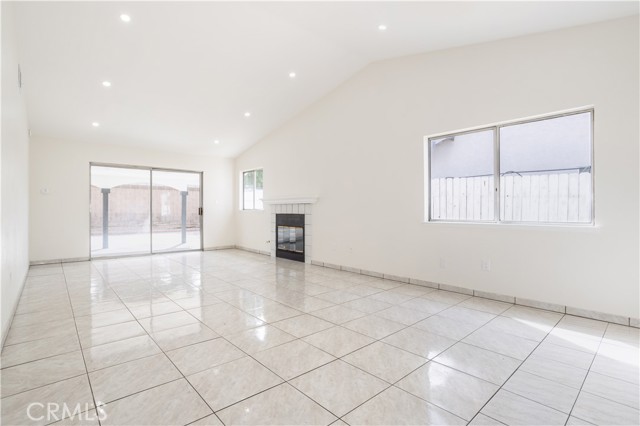 Detail Gallery Image 26 of 28 For 44662 Foxboro Ct, Lancaster,  CA 93535 - 3 Beds | 2 Baths