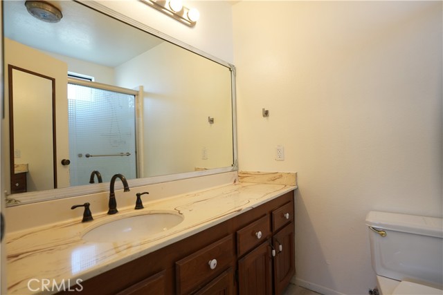 635 East Elmwood Avenue, 204 photo 15