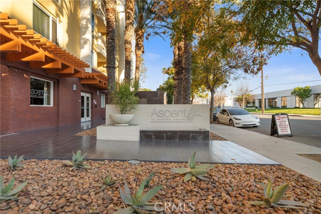 Detail Gallery Image 31 of 34 For 21301 Erwin #206,  Woodland Hills,  CA 91367 - 2 Beds | 2 Baths