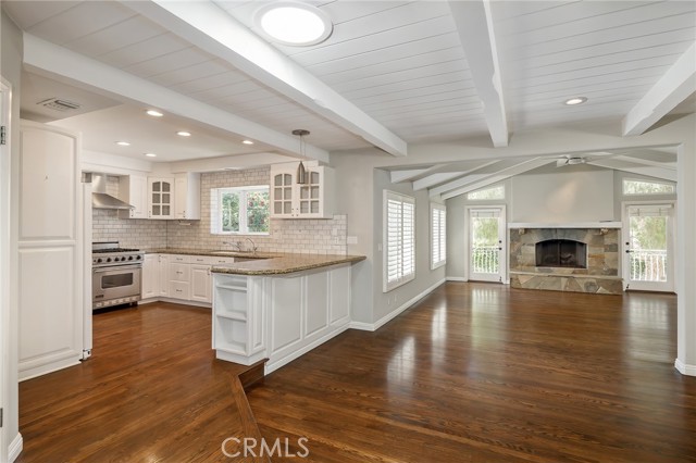 2317 Pine Avenue, Manhattan Beach, California 90266, 4 Bedrooms Bedrooms, ,3 BathroomsBathrooms,Residential,Sold,Pine,SB22177739