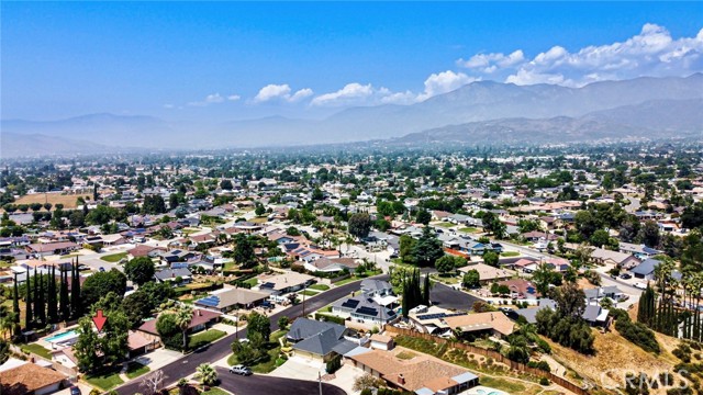 342 Canyon View Drive, Calimesa CA: https://media.crmls.org/medias/c8db459c-af31-45b4-ab2e-993d0c299d55.jpg