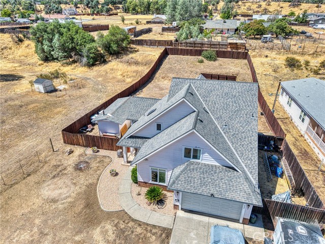 Detail Gallery Image 5 of 56 For 2920 Meadow Creek Rd, Clearlake Oaks,  CA 95423 - 3 Beds | 2/1 Baths