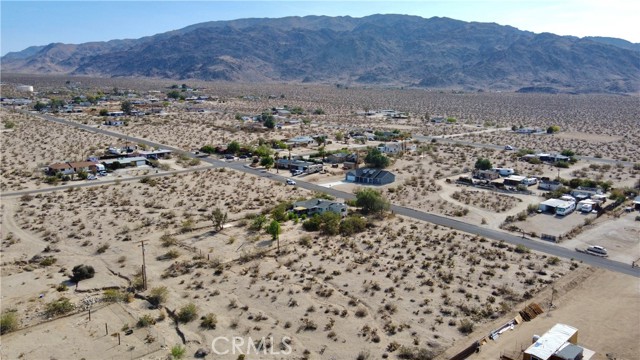 Detail Gallery Image 6 of 24 For 7401 N Star Ave, Twentynine Palms,  CA 92277 - – Beds | – Baths