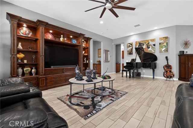 Front Image Thumbnail for CRTR26068546