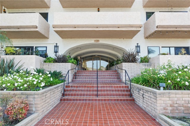 Detail Gallery Image 1 of 25 For 12300 Montecito Rd #10,  Seal Beach,  CA 90740 - 2 Beds | 2 Baths