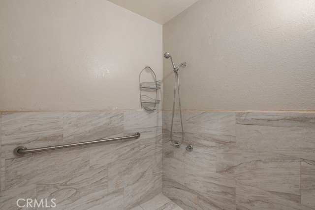 Detail Gallery Image 21 of 34 For 1715 Lake Way, Lancaster,  CA 93534 - 5 Beds | 3 Baths
