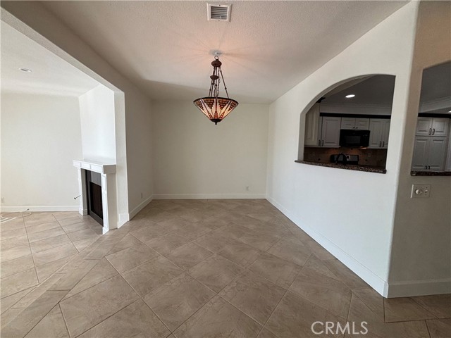 Detail Gallery Image 15 of 37 For 16160 Tortola Cir, Huntington Beach,  CA 92649 - 3 Beds | 3 Baths