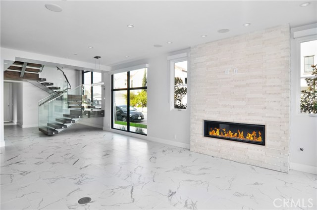 Detail Gallery Image 8 of 32 For 621 Narcissus Ave, Corona Del Mar,  CA 92625 - 3 Beds | 3 Baths