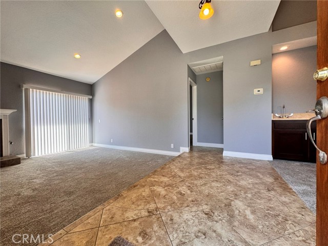 Detail Gallery Image 2 of 18 For 1192 Timbergate Ln #19,  Brea,  CA 92821 - 2 Beds | 2 Baths