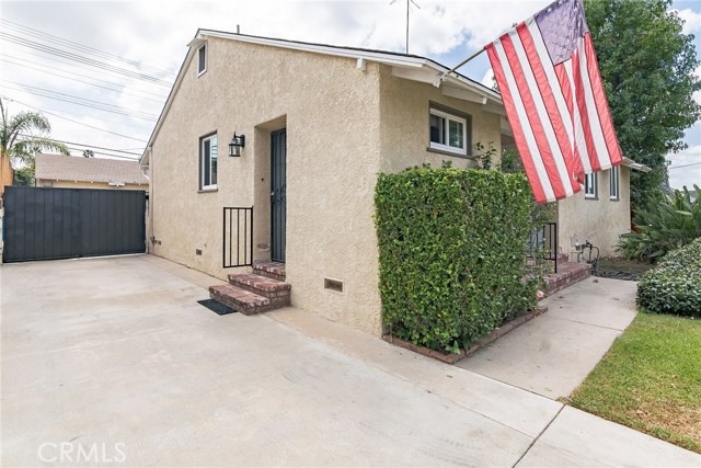 642 Cambridge Drive photo 4