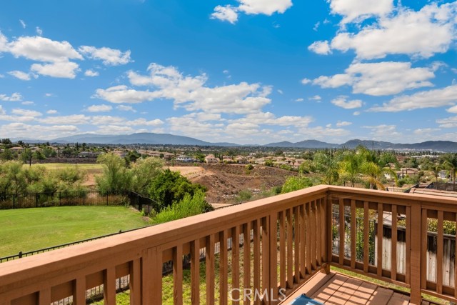 38552 Members Club Drive, Murrieta CA: https://media.crmls.org/medias/c8e26f53-2273-4cc4-9eed-6847bf22f8ab.jpg