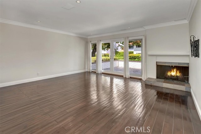 304 Vista Trucha, Newport Beach CA: https://media.crmls.org/medias/c8e2970c-c65c-48df-b710-a1a65b26818e.jpg