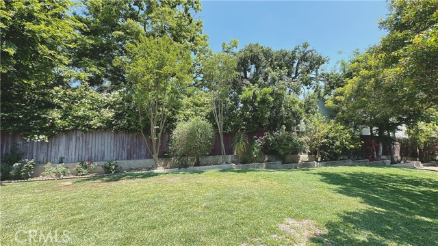 2051 Fair Oaks Avenue, South Pasadena CA: https://media.crmls.org/medias/c8e2efec-985d-46f6-a434-a70047d9de6d.jpg