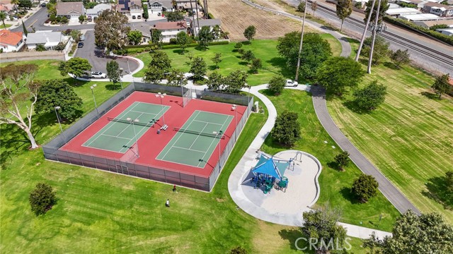 14 Black Oak, Irvine CA: https://media.crmls.org/medias/c8e38b11-9e4c-402a-8877-a8fb8d6810b4.jpg