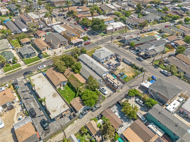 Detail Gallery Image 13 of 21 For 10621 Kalmia, Los Angeles,  CA 90002 - 4 Beds | 2 Baths