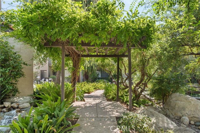 21730 Marylee Street, Woodland Hills CA: https://media.crmls.org/medias/c8e4b452-6e9d-4308-939c-97f5d4fb1ec6.jpg