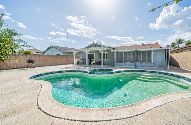 Detail Gallery Image 21 of 23 For 1306 Ajanta, Rowland Heights,  CA 91748 - 4 Beds | 2 Baths