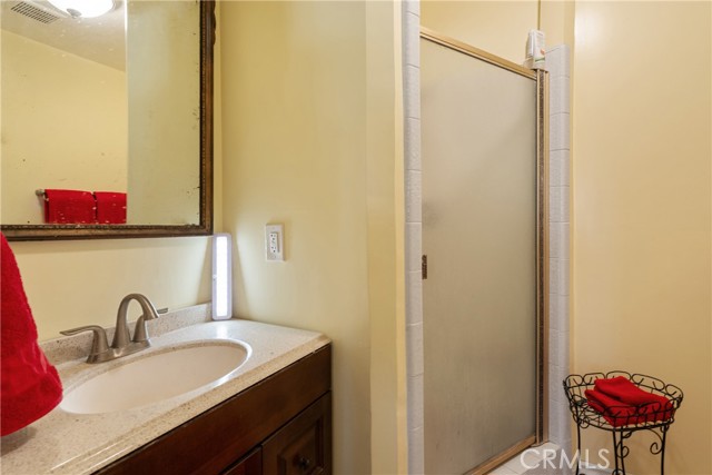 5266 Bluff Street, Norco CA: https://media.crmls.org/medias/c8e7afa9-f4a3-424b-ba86-2da22672548f.jpg